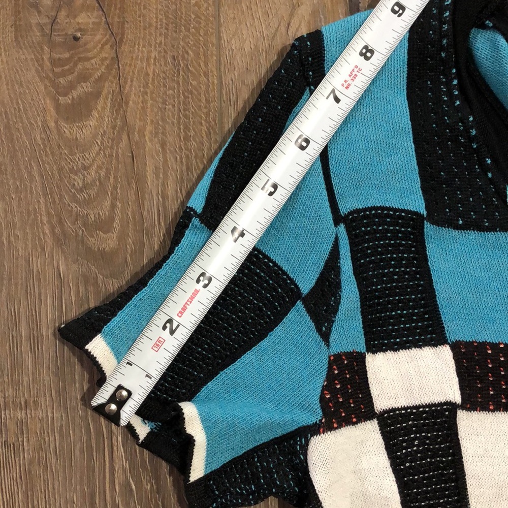 AVENTURES DES TOILES Short Sleeve Knit Sweater Top - Picture 7 of 7